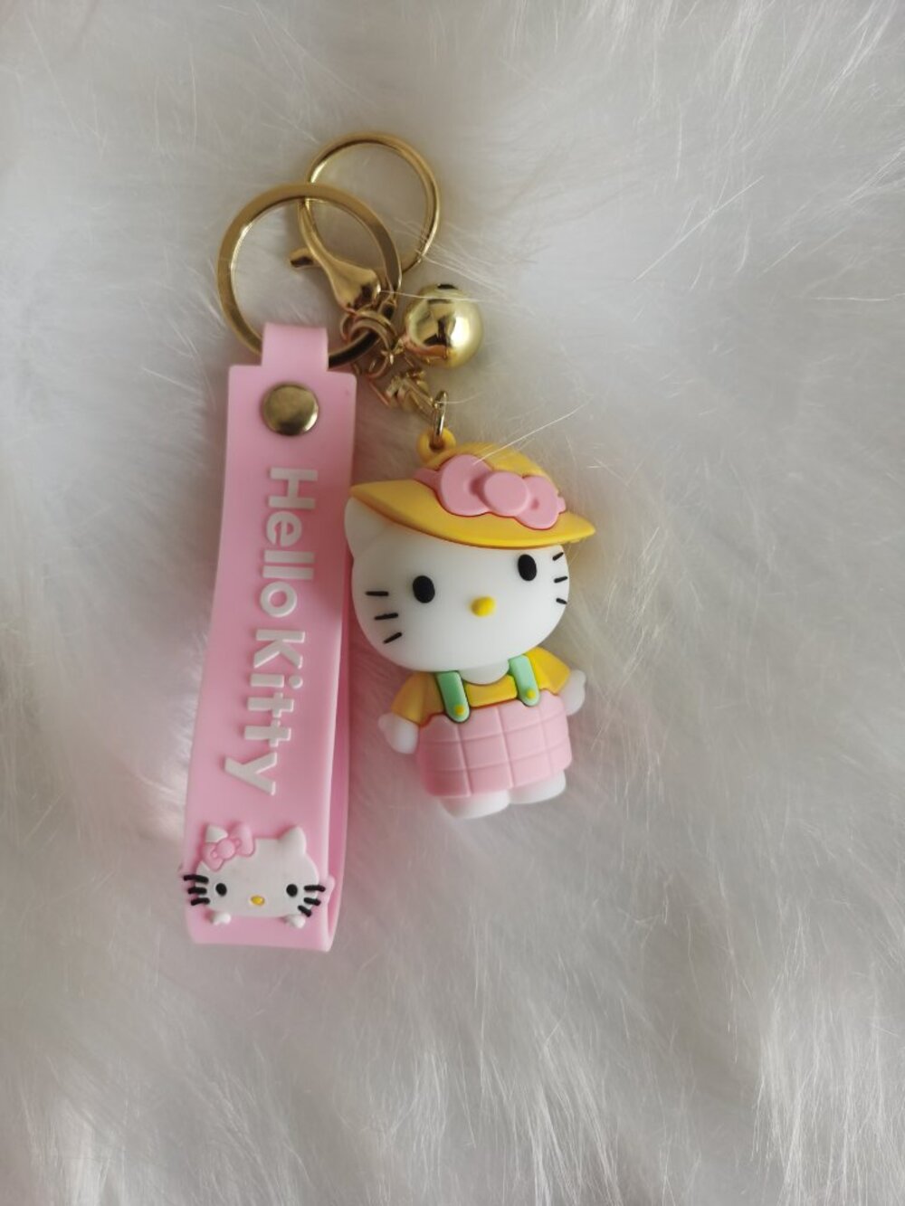 Hello Kitty Baker keychain - Picture 2 of 4